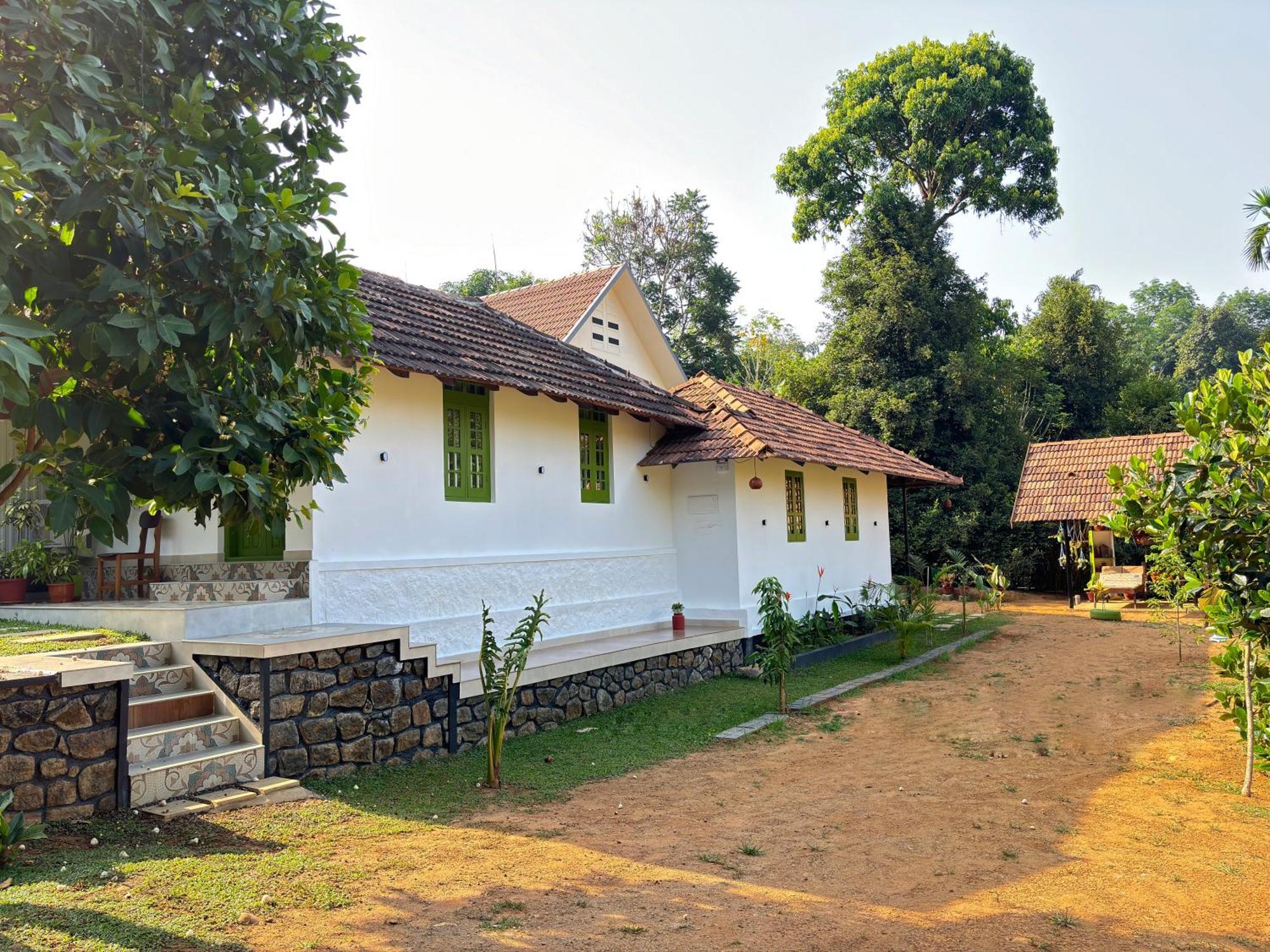 Calm Shack - 2 Bedroom-Boutique Farm Stay Munnar Ngoại thất bức ảnh