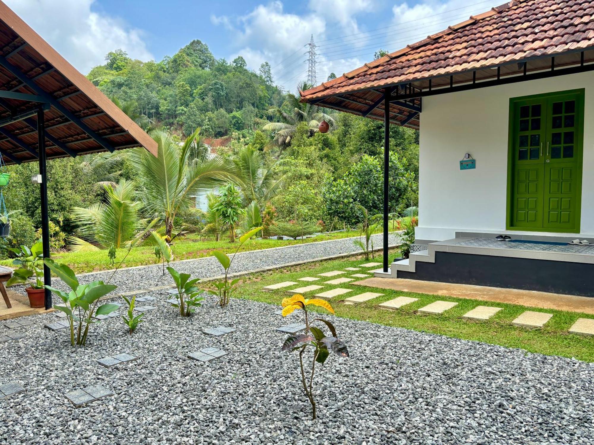 Calm Shack - 2 Bedroom-Boutique Farm Stay Munnar Ngoại thất bức ảnh