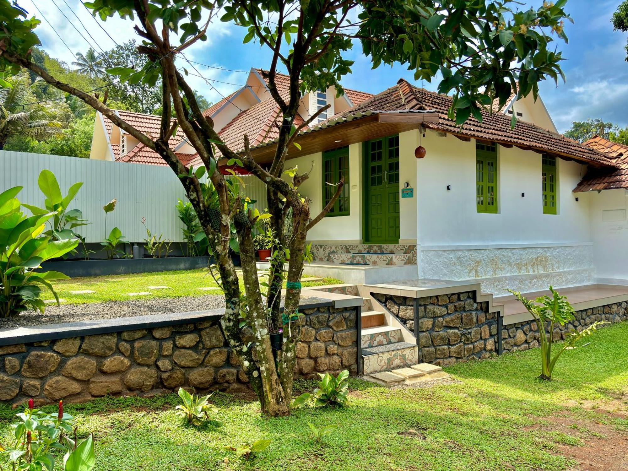 Calm Shack - 2 Bedroom-Boutique Farm Stay Munnar Ngoại thất bức ảnh